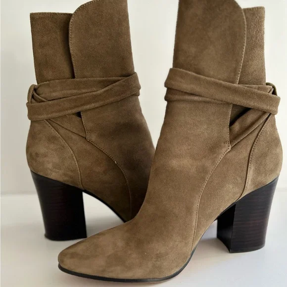 Banana Republic Ankle Boots CantonSuede Olive Green Wrap Around Tie  8.5 - Picture 9 of 11